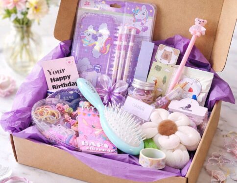 1 Mystery Scoop Box “Girls”